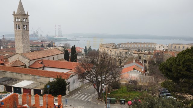 Building land in the center of Pula