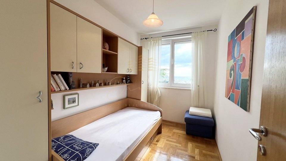 Apartamento con vista sul mare