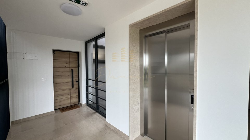 Novigrad Luxury Apartment